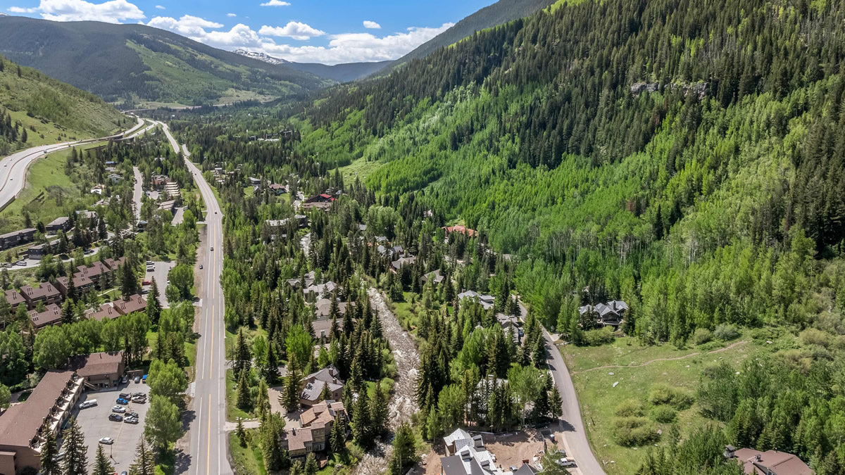 Exploring the Enchanting Beauty of East Vail :Vail Transportation Exploring the Enchanting Beauty of East Vail