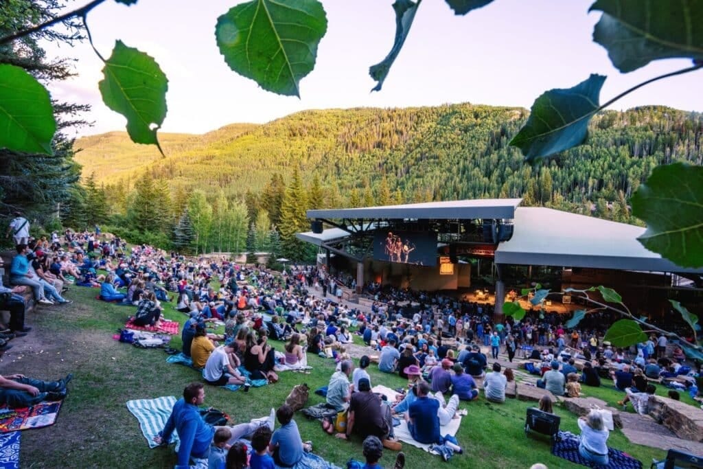 Midweek in Vail: 5 Secrets to Make Your Vacation Truly Memorable :Vail Transportation Midweek in Vail: 5 Secrets to Make Your Vacation Truly Memorable